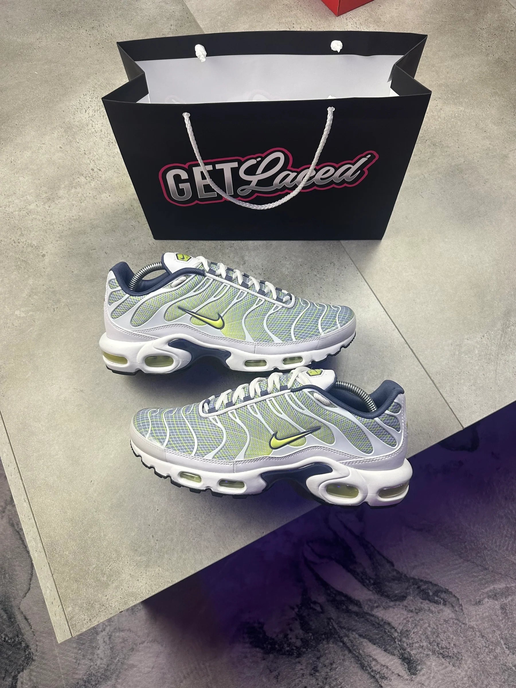 Nike Air Max Plus TN - Gris galet/Citron vert