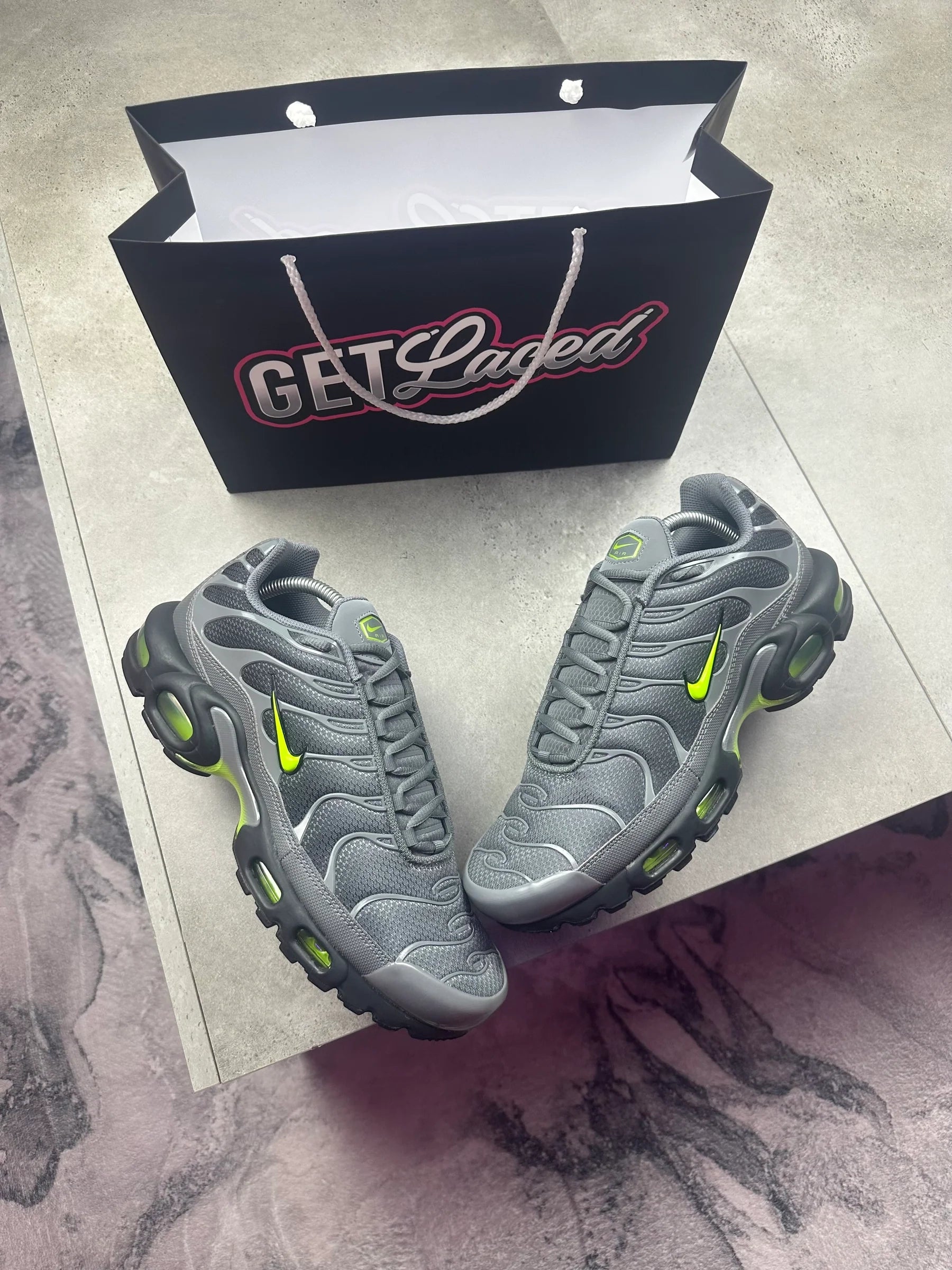Nike Air Max Plus TN - Smoke Grey Volts