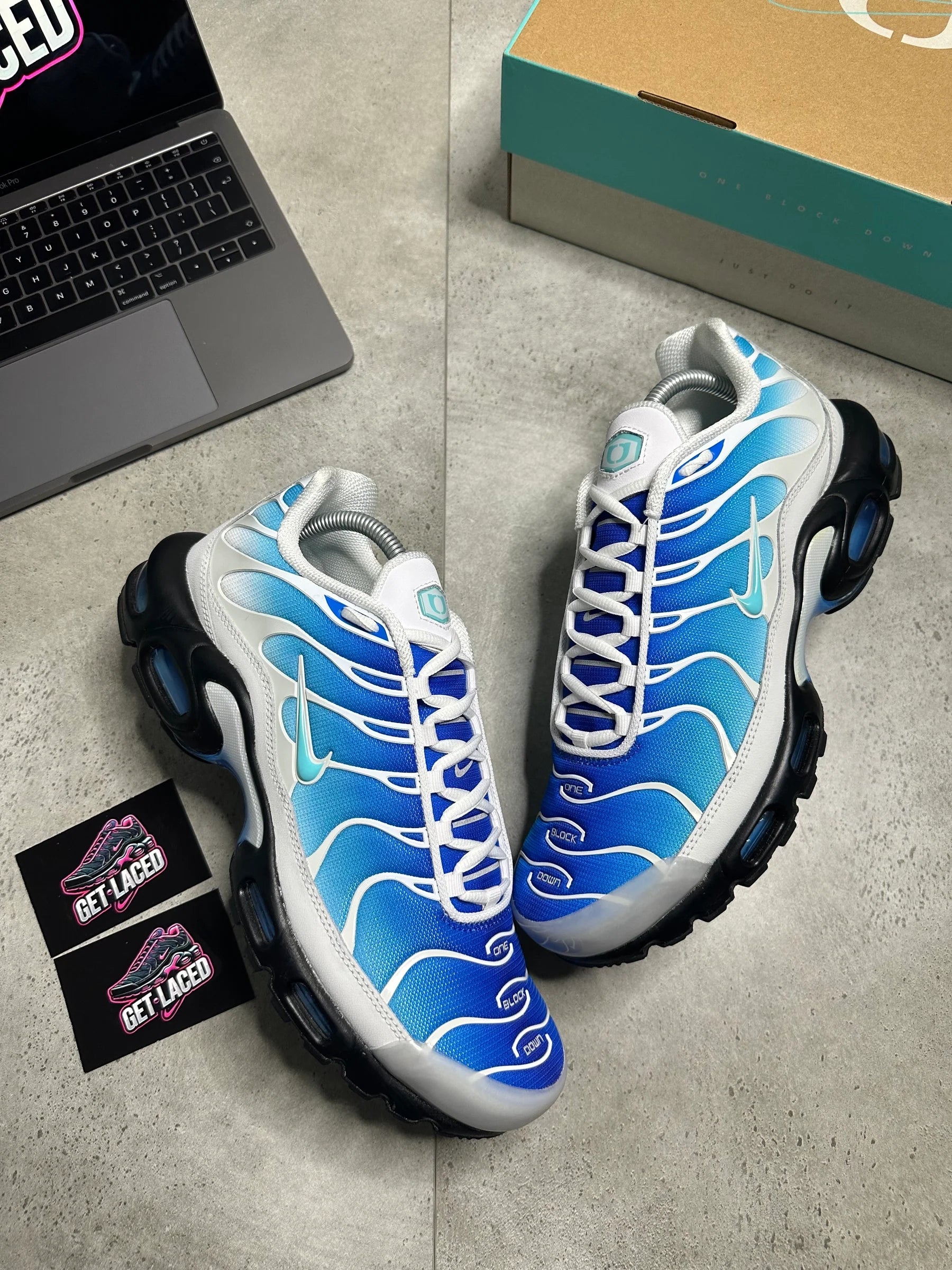 Nike Air Max Plus TN x OBD - Bleu photo clair