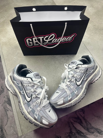Nike P6000 - Gris loup
