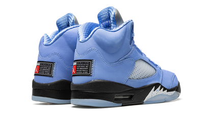 Air Jordan 5 Retro UNC