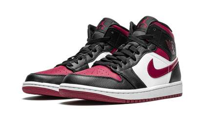 Air Jordan 1 Mid Bred Toe