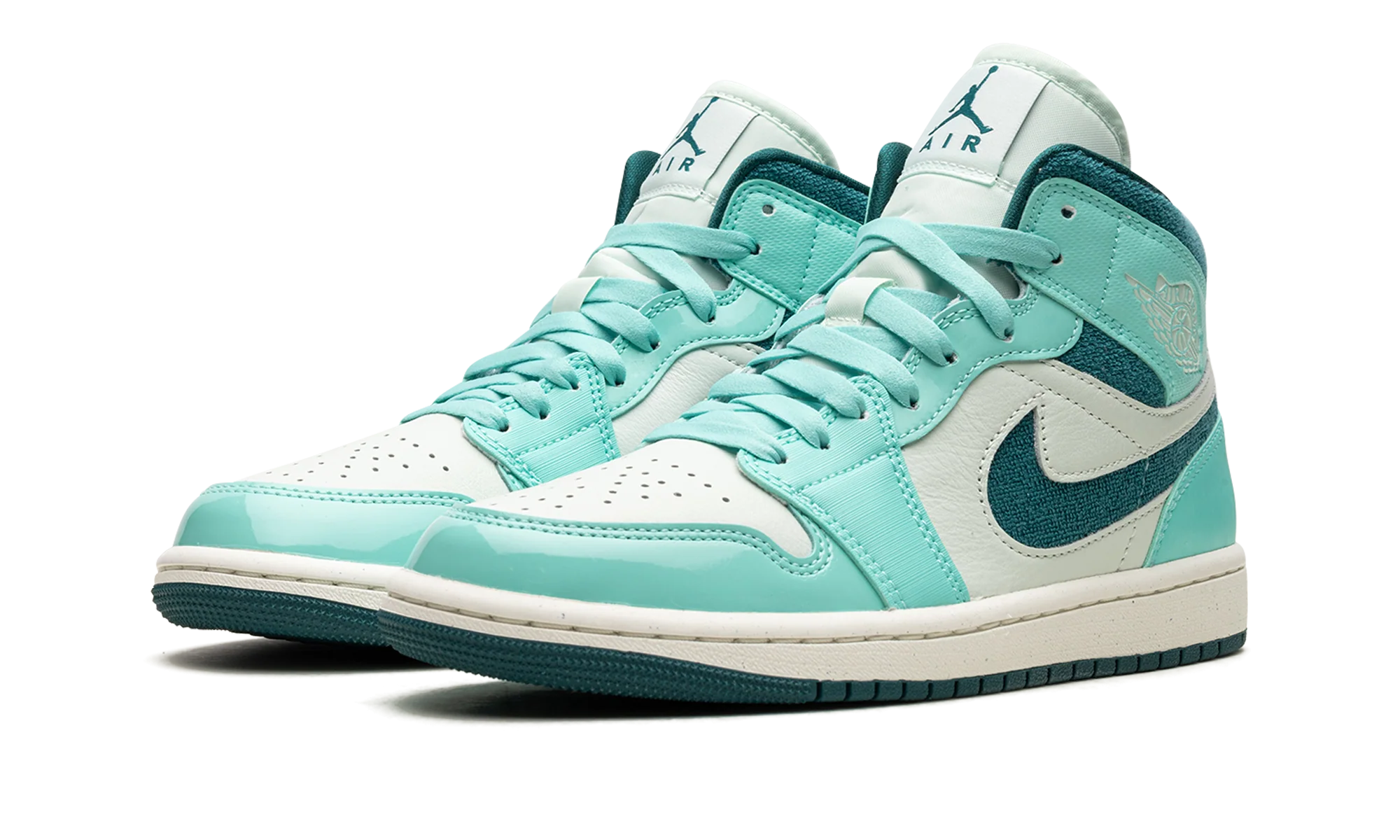 Air Jordan 1 Mid Chenille Bleached Turquoise